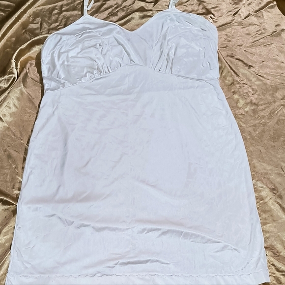 Vintage Figure Fit by Indera slip dress size 48. Made by INDERO. - Picture 4 of 5